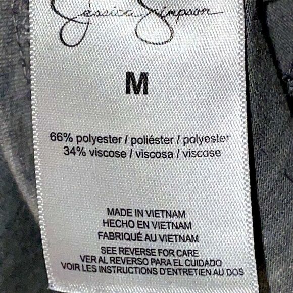 Jessica Simpson cold shoulder mandala graphic tee in grey, blue, & orang… - Picture 5 of 6